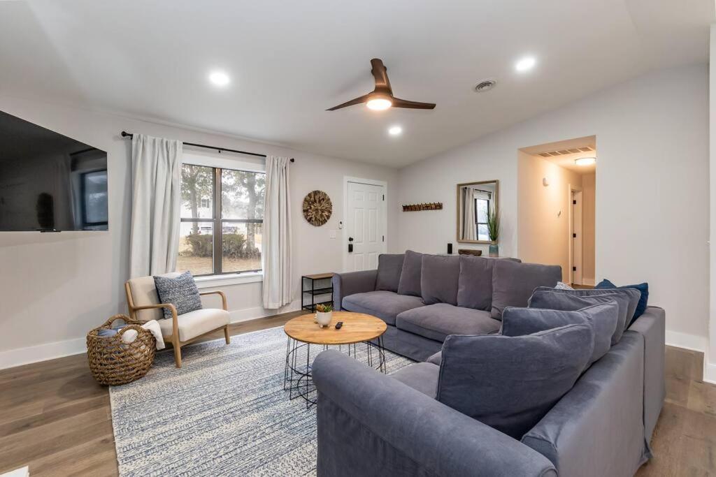 Island Joy - Newly Renovated/walk To The Beach!